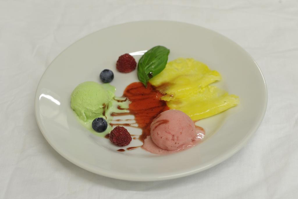 Albergo Italia 莫尔韦诺 外观 照片