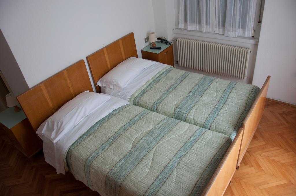 Albergo Italia 莫尔韦诺 客房 照片